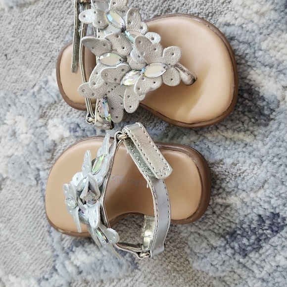 Baby sandals - Picture 3 of 3